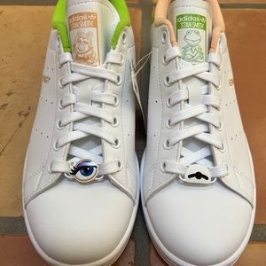 Miss Piggy and Kermit Stan Smith